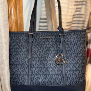 Micheal Kors Tote